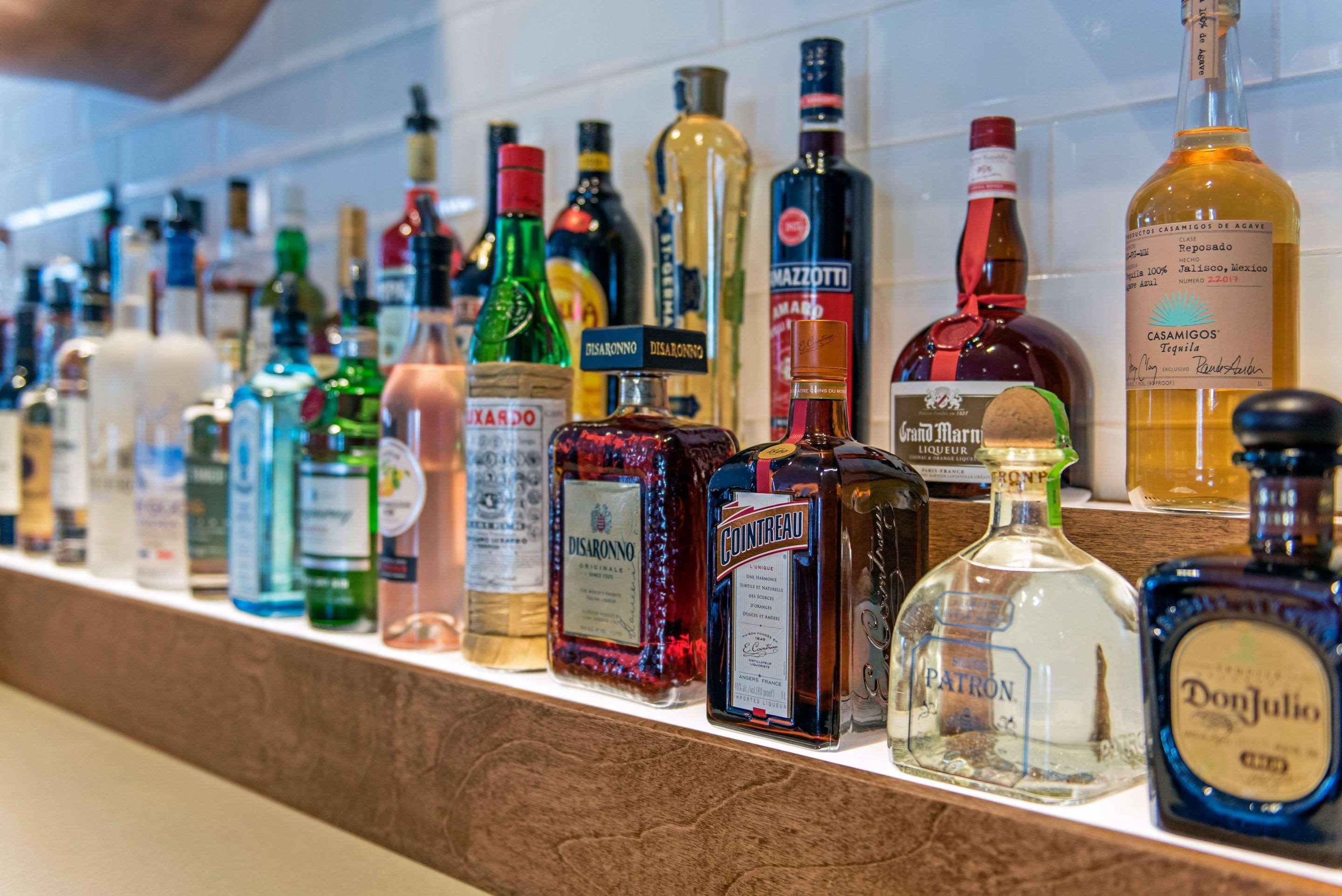 Wyndham Westfield Hotel Bagian luar foto