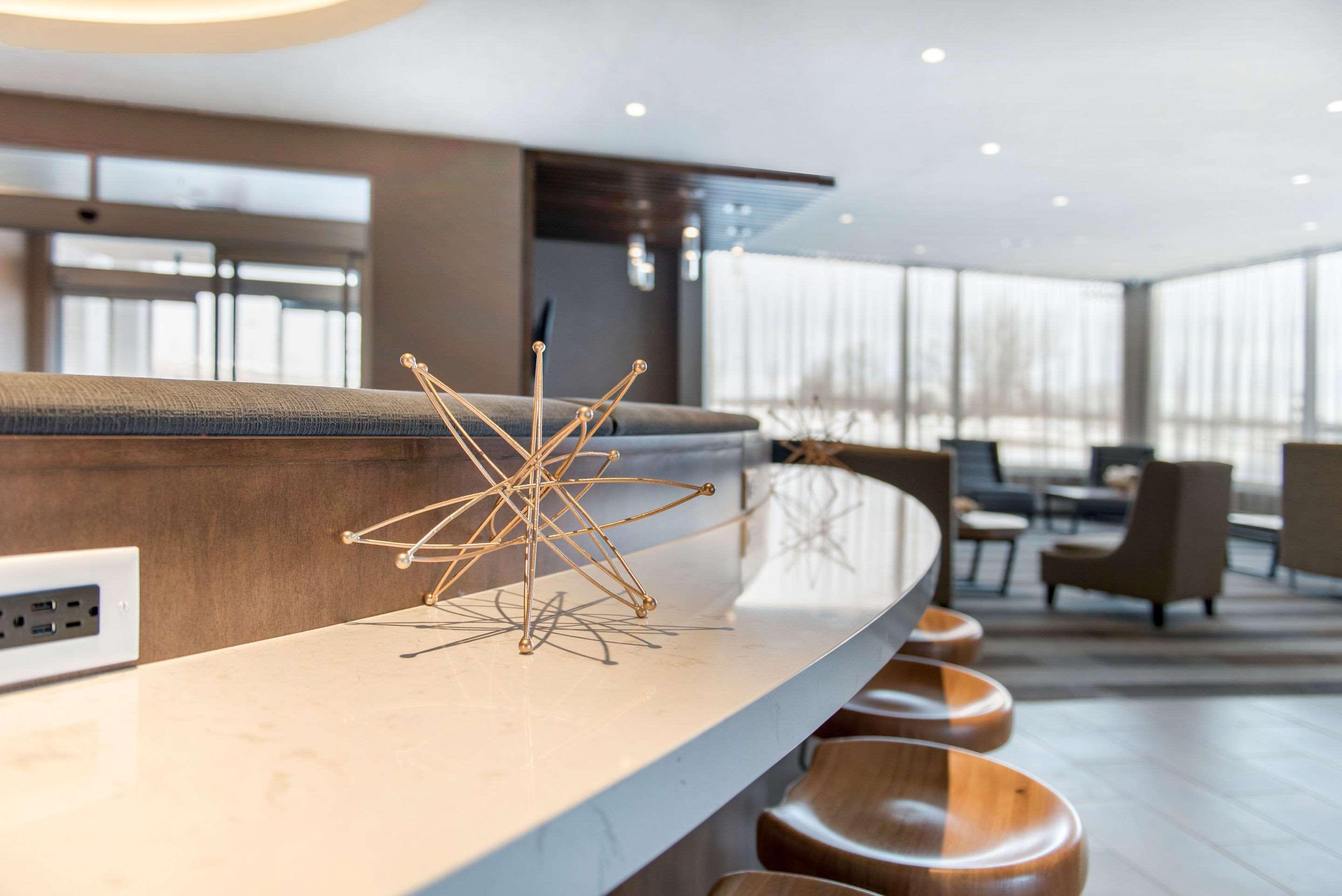 Wyndham Westfield Hotel Bagian luar foto