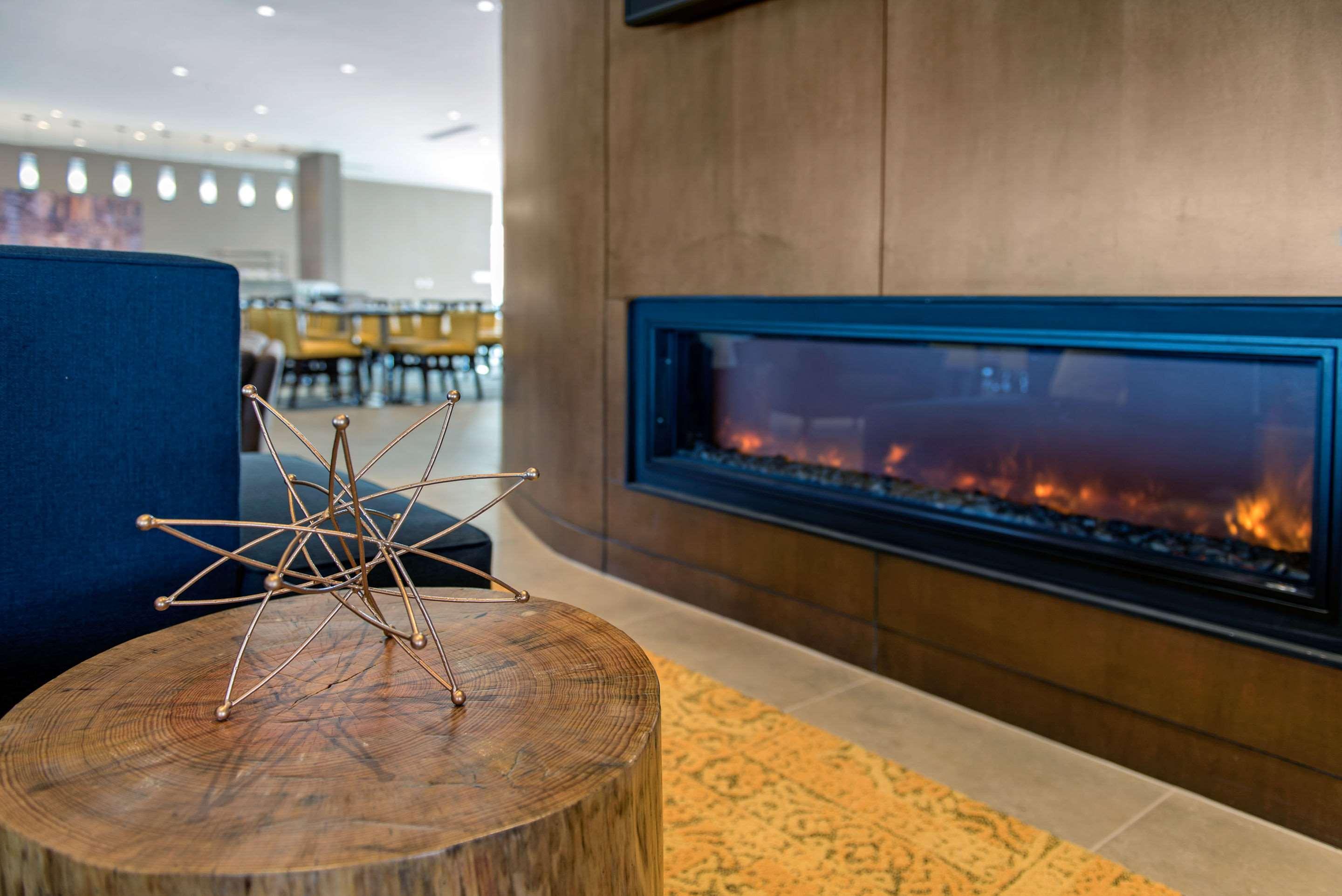 Wyndham Westfield Hotel Bagian luar foto