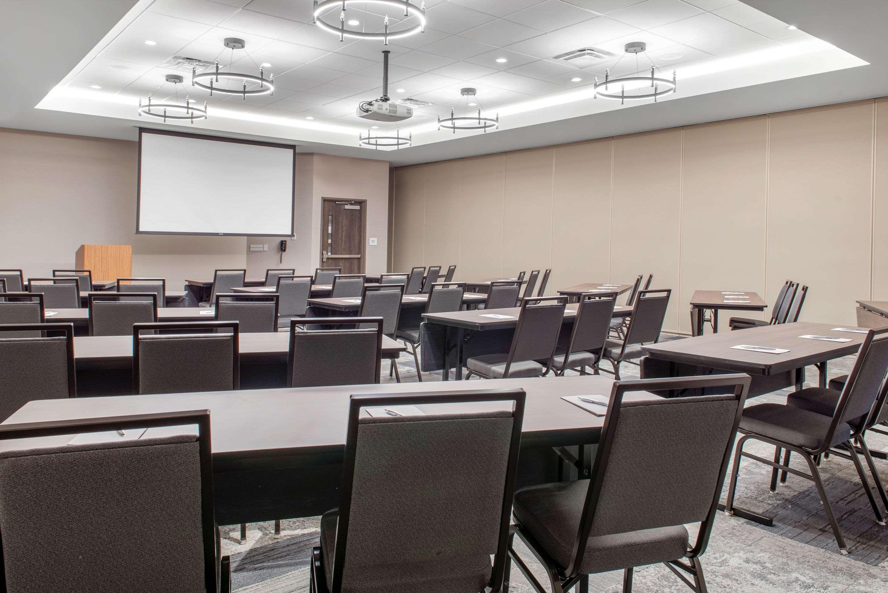 Wyndham Westfield Hotel Bagian luar foto