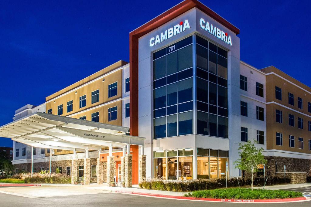 Wyndham Westfield Hotel Bagian luar foto