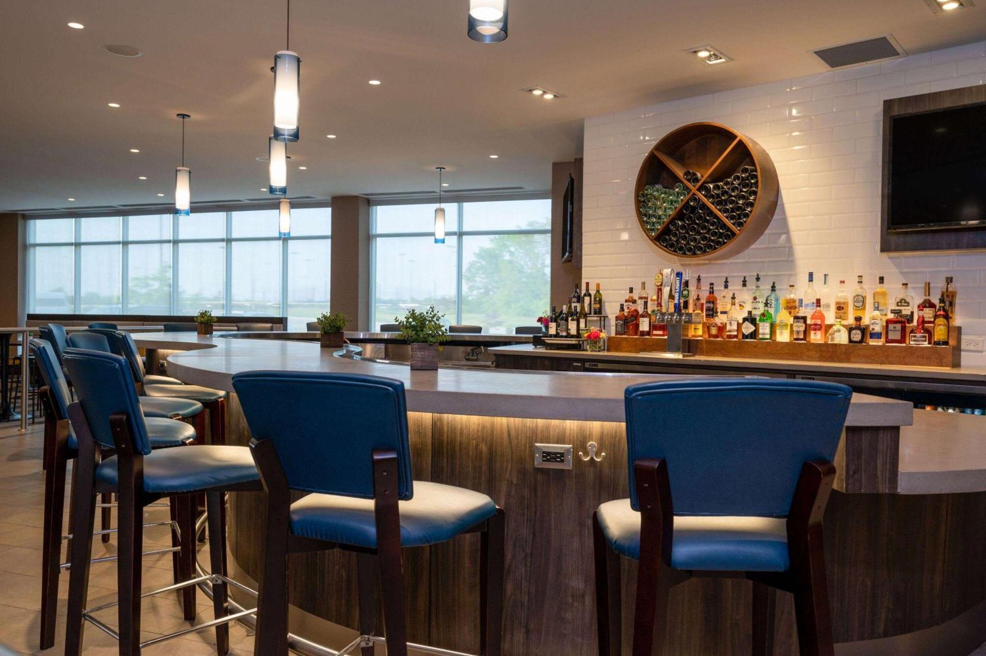 Wyndham Westfield Hotel Bagian luar foto