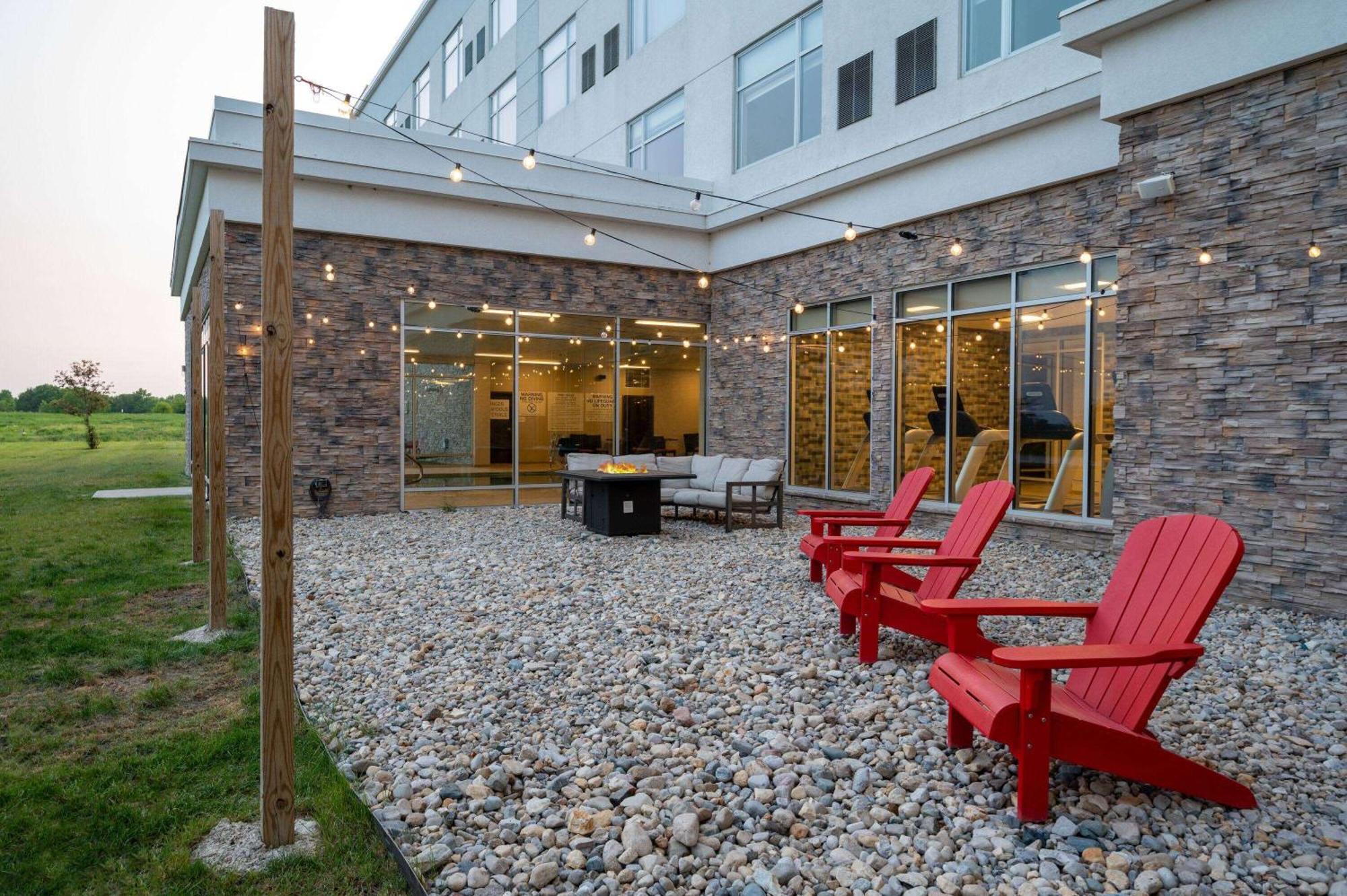 Wyndham Westfield Hotel Bagian luar foto