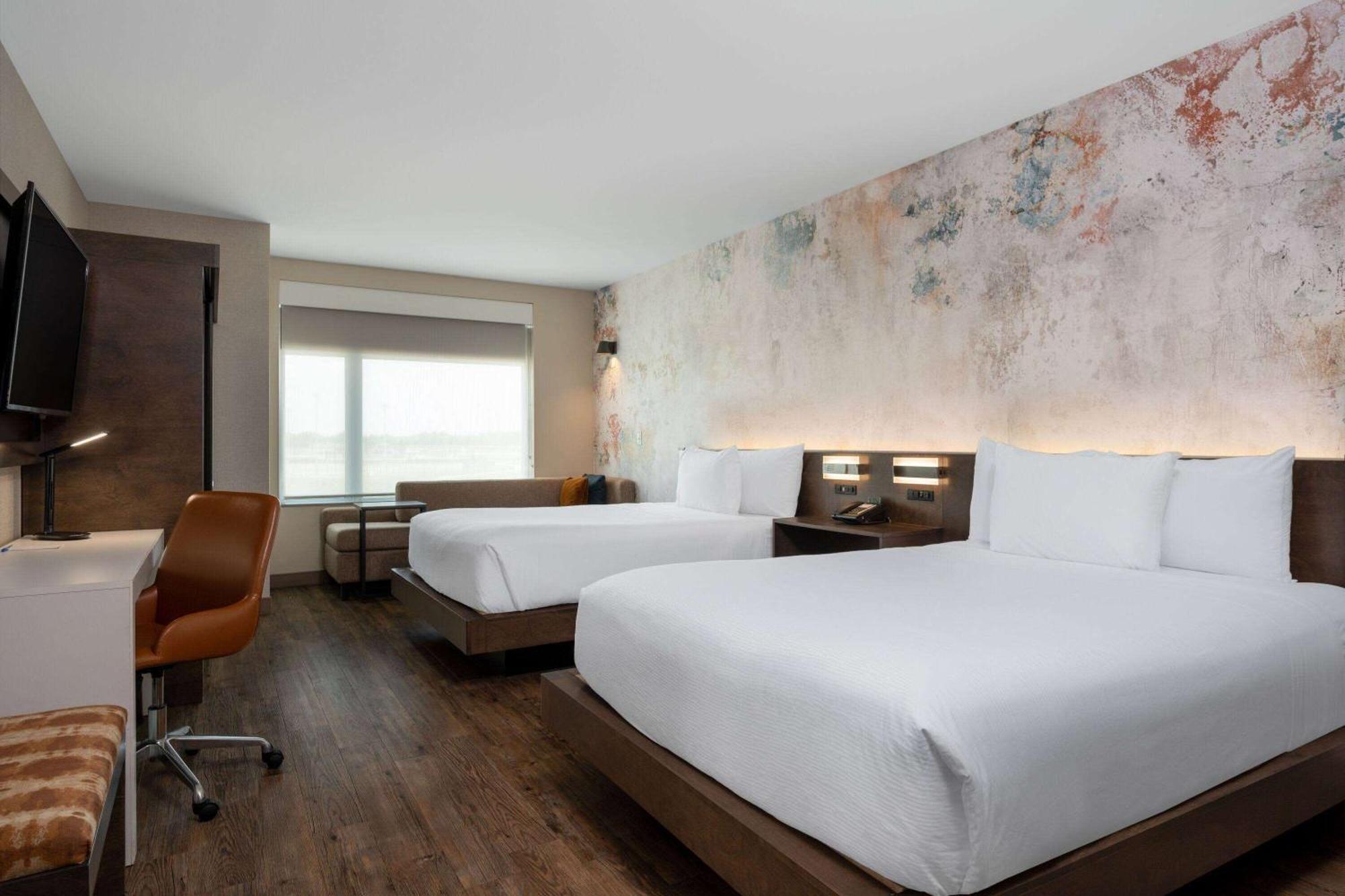 Wyndham Westfield Hotel Bagian luar foto