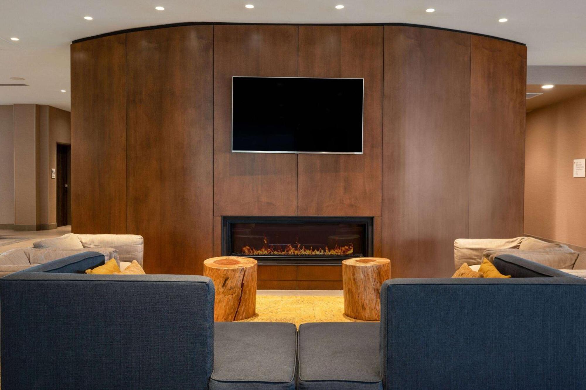 Wyndham Westfield Hotel Bagian luar foto